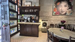 Warong Old China Interior 1